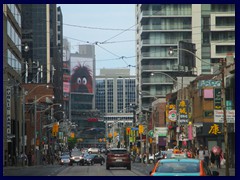 University Avenue 13 - towards Dundas Square